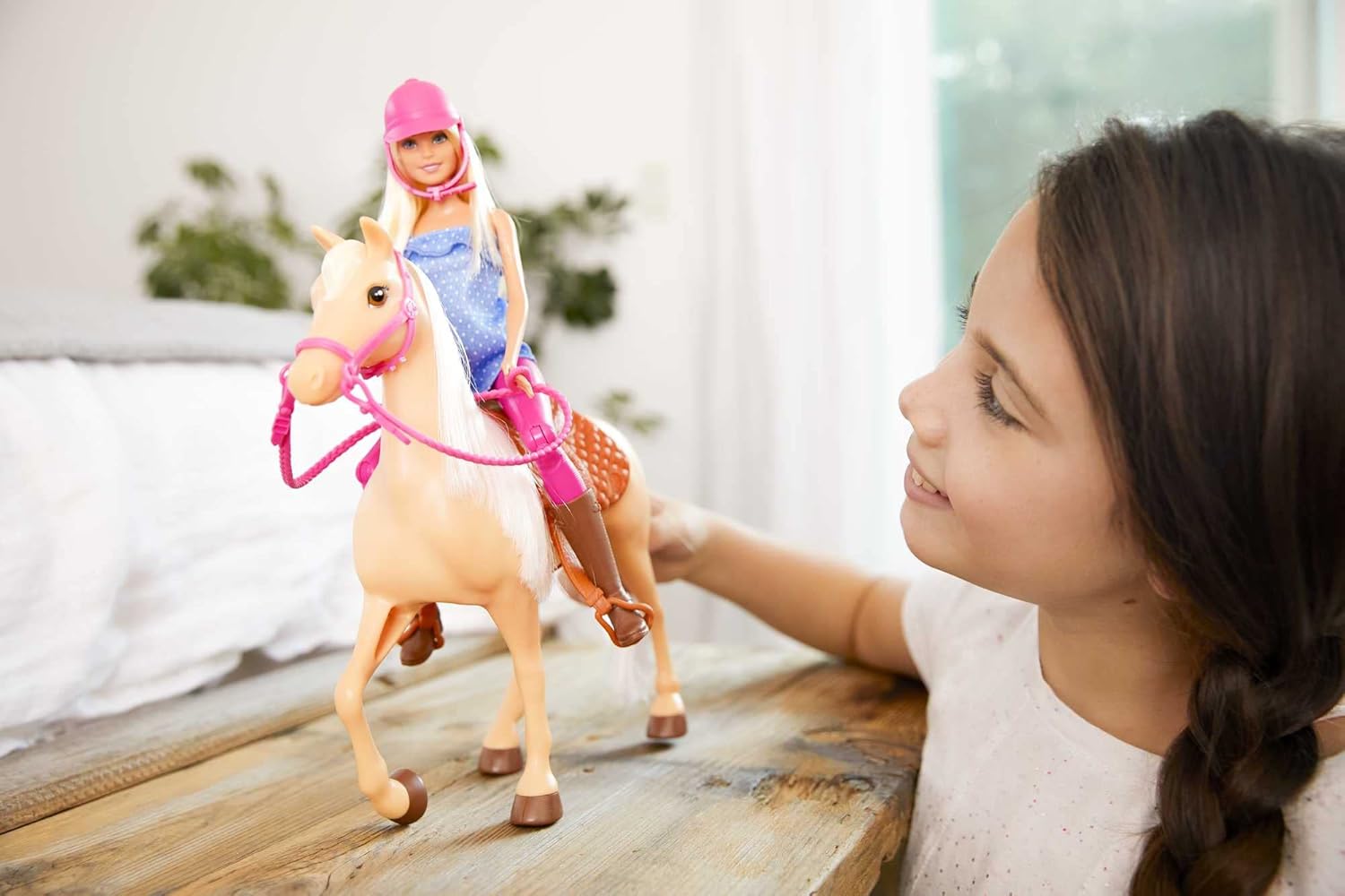 Barbie avec cheval crème et genoux articulés, poupée blonde FXH13 – Image 2