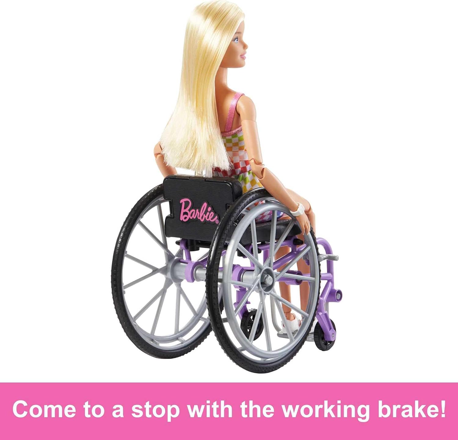 Barbie Fashionistas blonde avec fauteuil roulant, rampe et combinaison arc-en-ciel HJT13 – Image 4