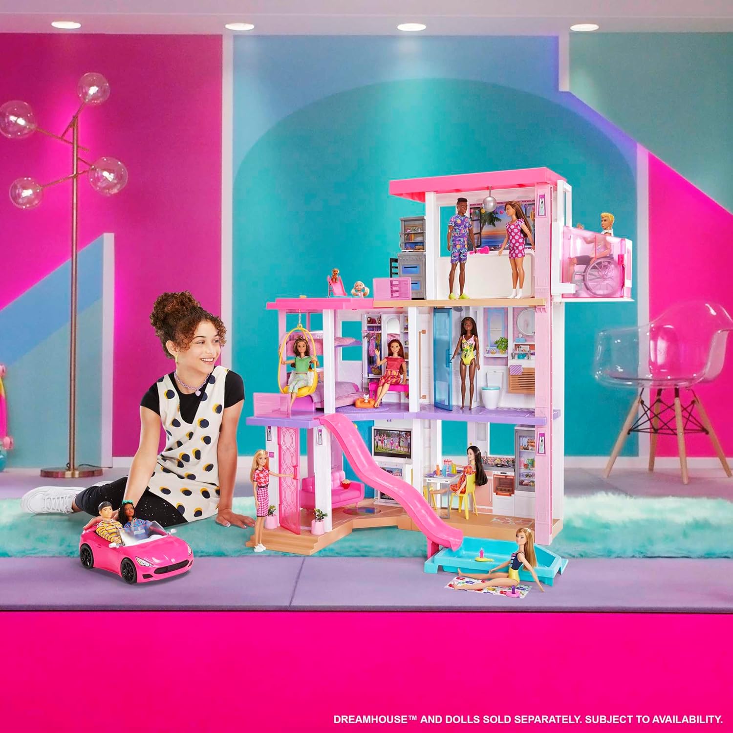 Barbie cabriolet rose 2 places aux roues qui tournent, HBT92 – Image 2