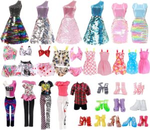 Ensemble Barbie 17 pièces avec robes à paillettes, maillots de bain et chaussures