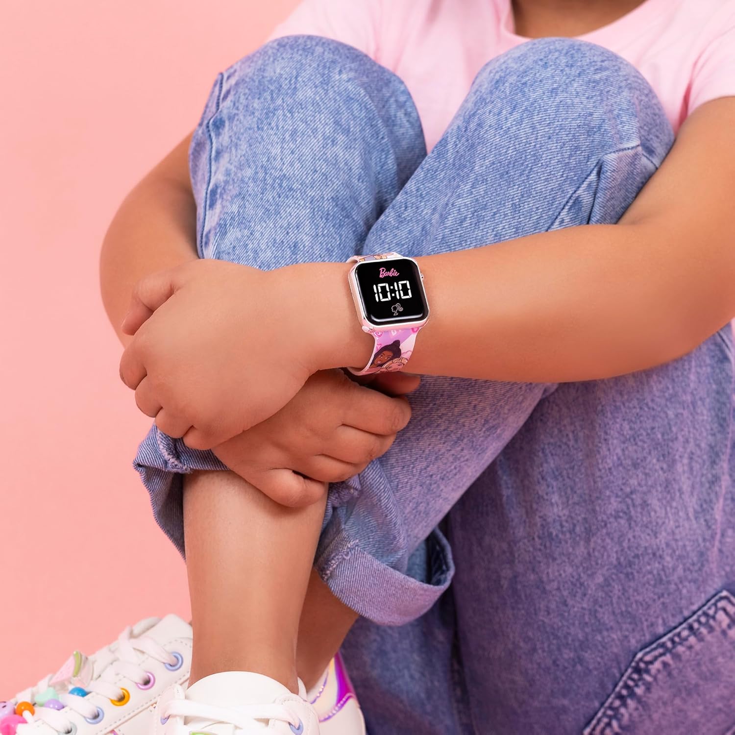 Montre LED Barbie pour enfant à bracelet imprimé – Image 3