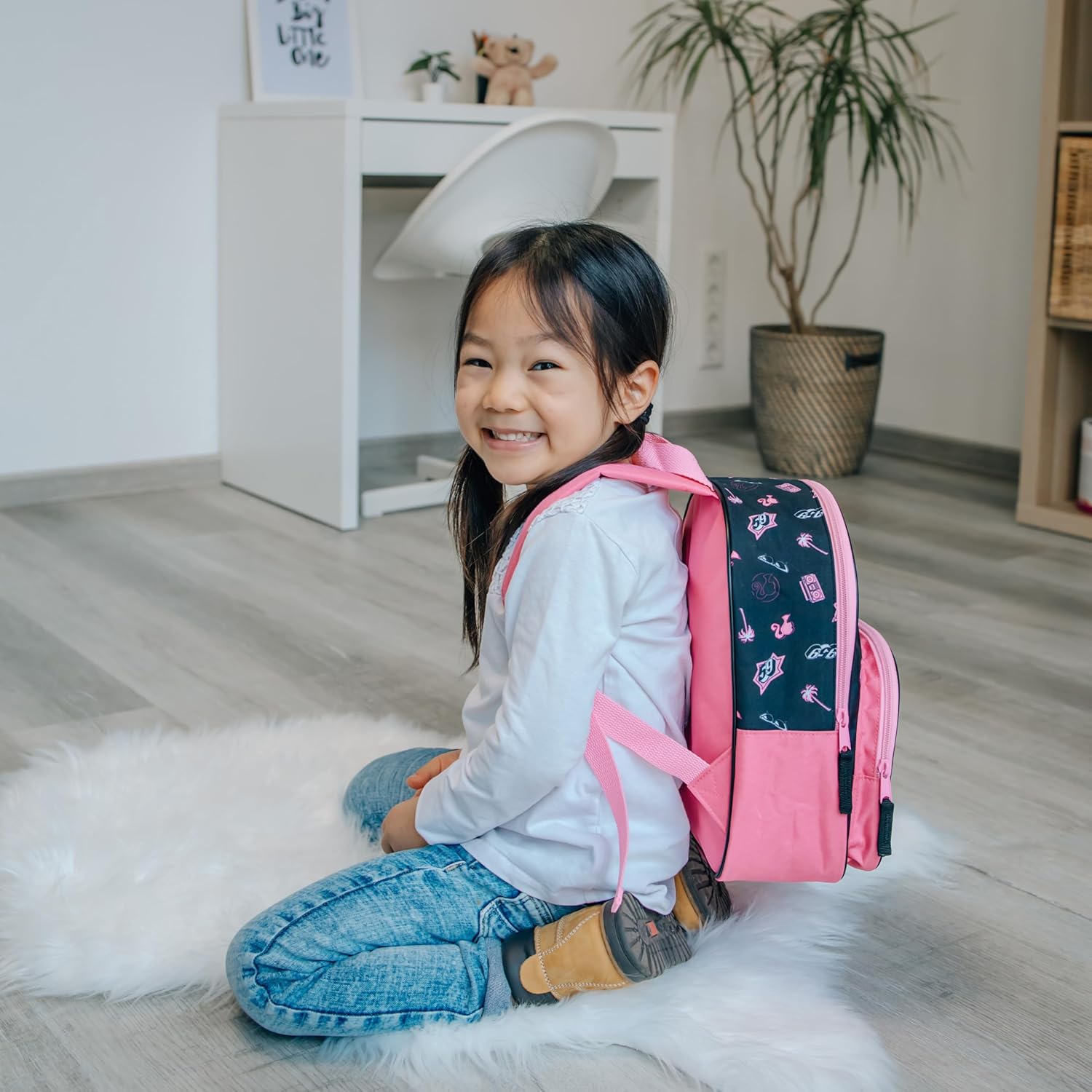 Sac à dos enfant Barbie Undercover avec poche frontale dès 4 ans – Image 5