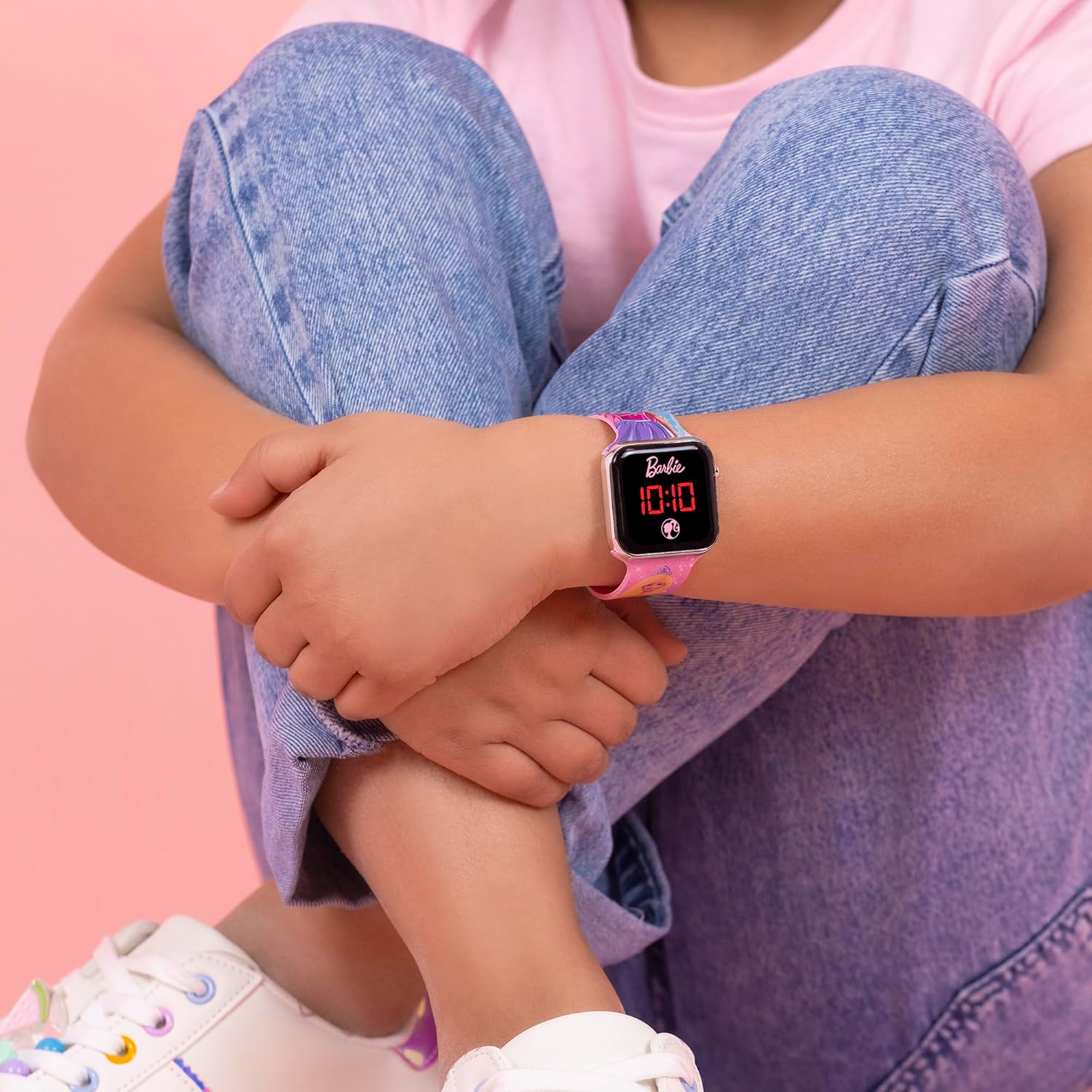 Montre LED Barbie à bracelet multicolore imprimé – Image 3