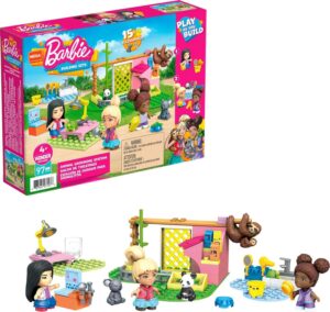 Barbie Salon de toilettage Mega Construx avec 3 mini-figurines et 97 pièces GYH09